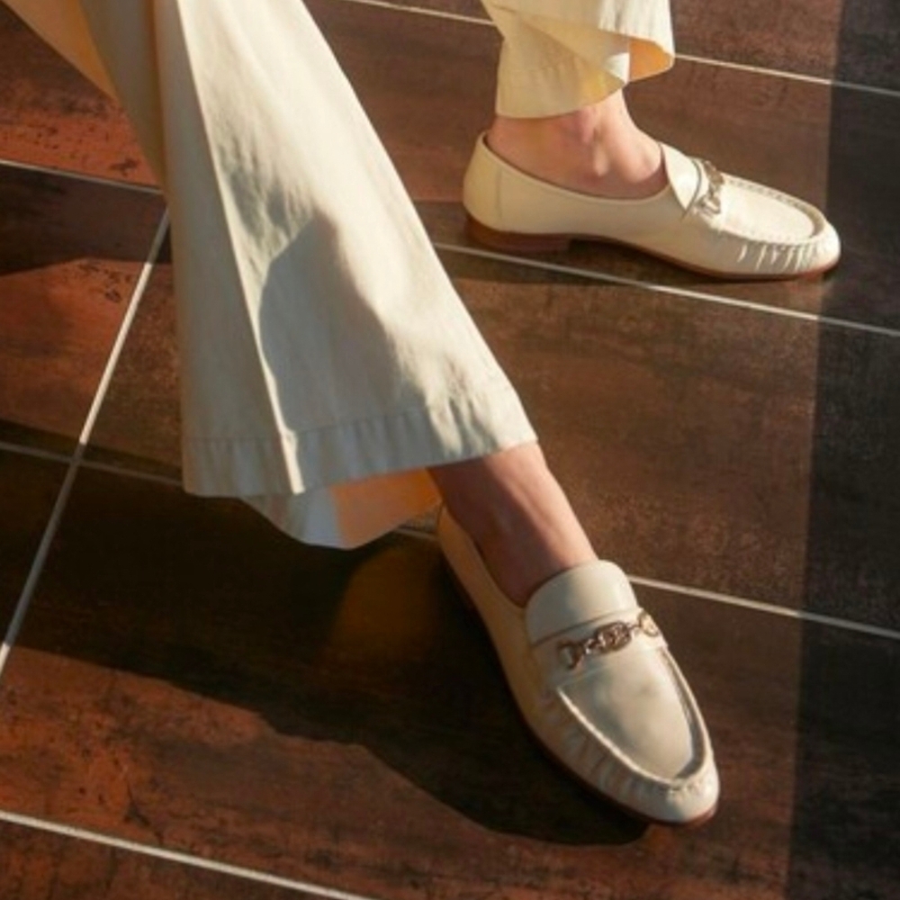 Sam Edelman Women's Cream Loafers Gold Hardware Size 11 - Picture 5 of 14